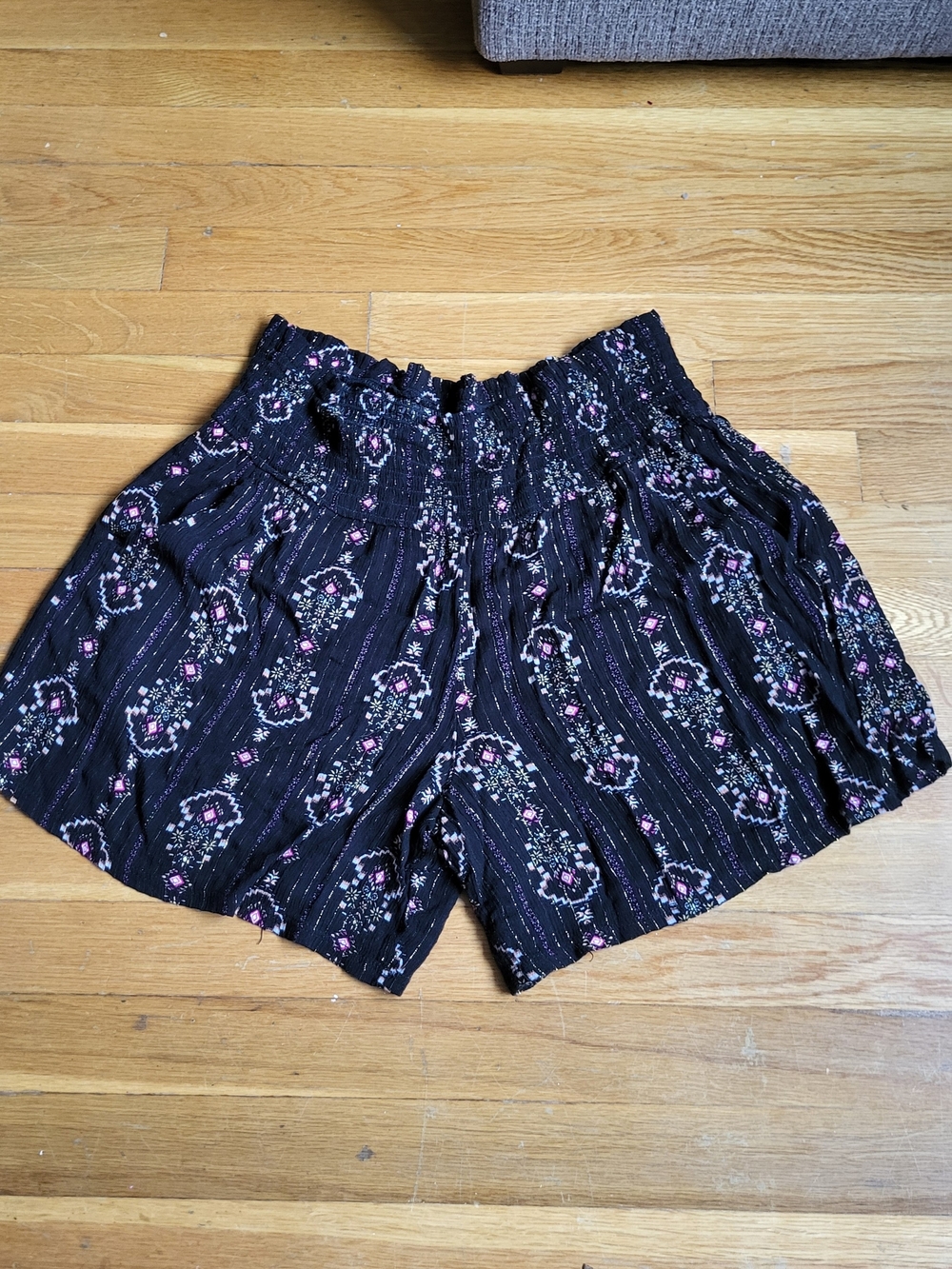 Three Dots Black Floral Smocked-Waist High-Rise Shorts